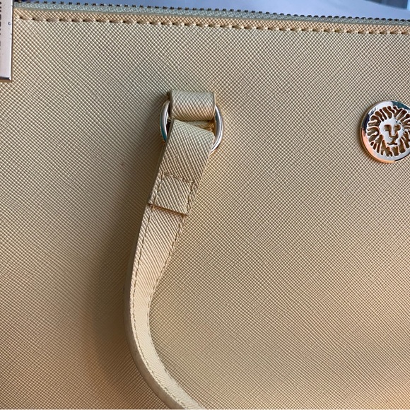 Anne Klein Butter Cream Yellow Purse w/shoulder strap - Picture 2 of 16
